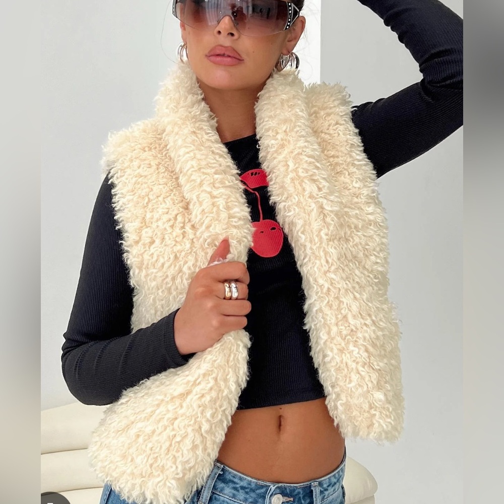 Princess Polly shearling vest